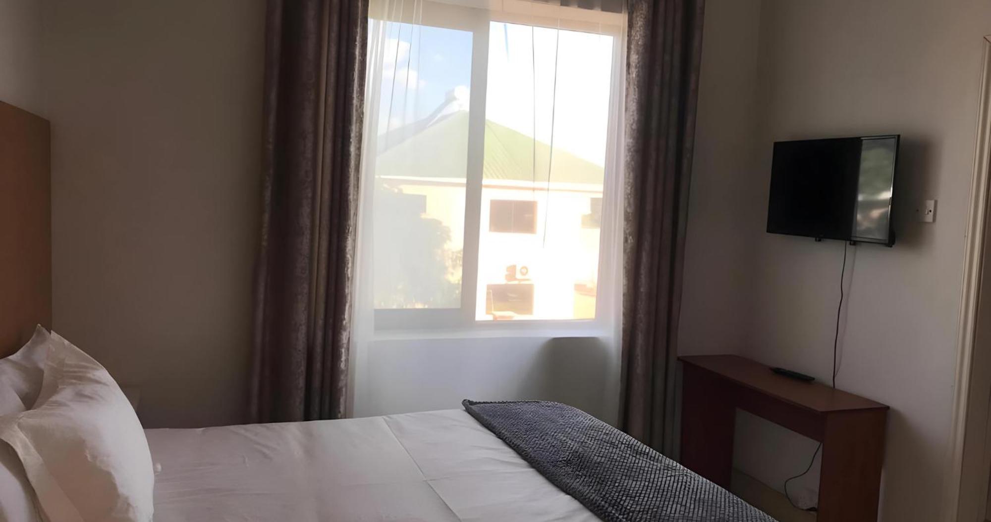 Divine Heights Bed And Breakfast Lilongwe Area 43 Exteriör bild