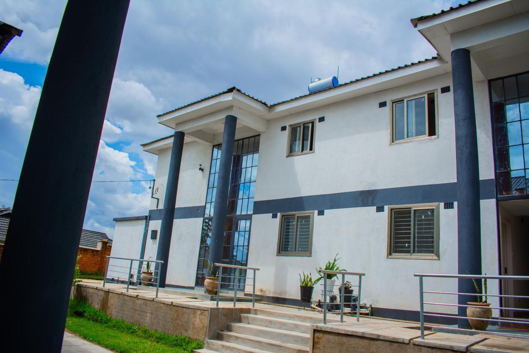 Divine Heights Bed And Breakfast Lilongwe Area 43 Exteriör bild