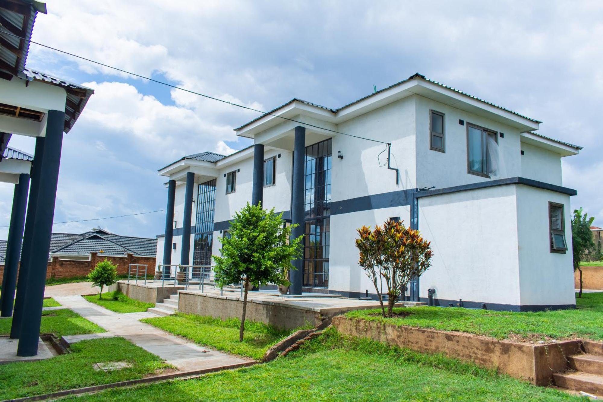 Divine Heights Bed And Breakfast Lilongwe Area 43 Exteriör bild
