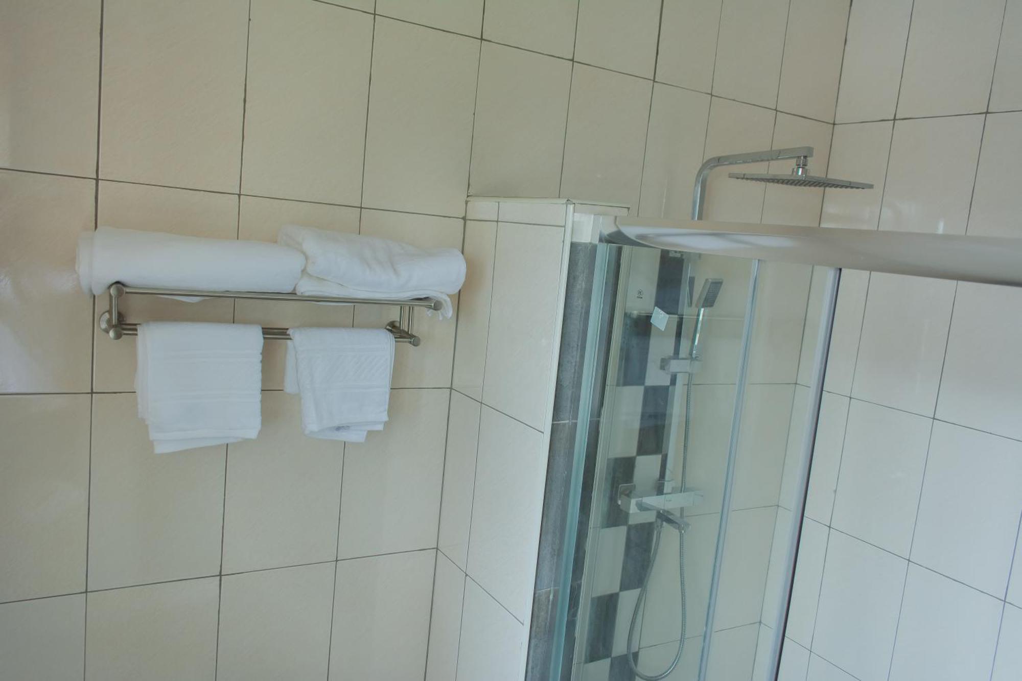 Divine Heights Bed And Breakfast Lilongwe Area 43 Exteriör bild